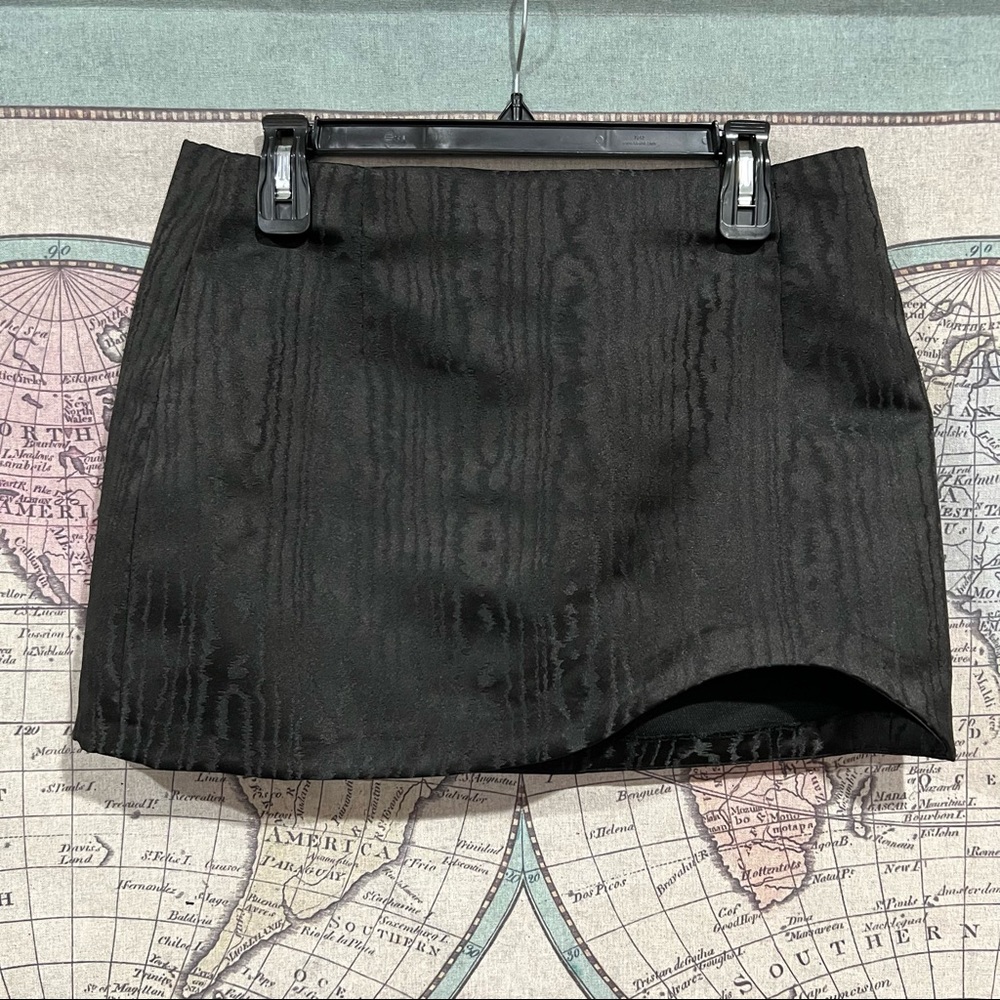 NWT JACQUARD MINI SKIRT